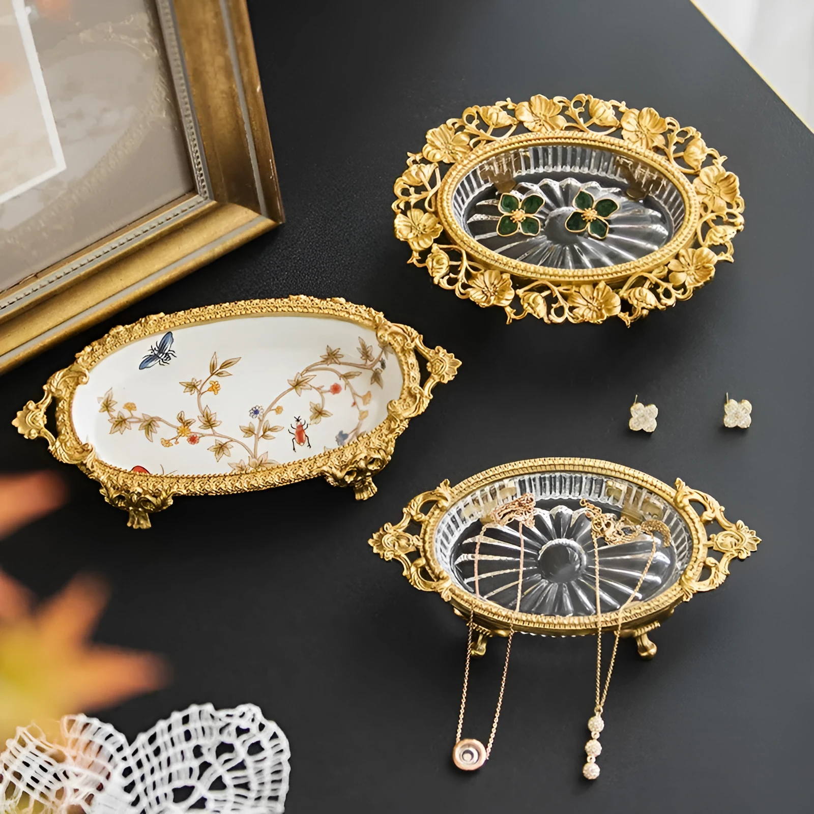 Aluminium crystal decorative jewellery storage dish with carved French Versailles design in modern simplicity style