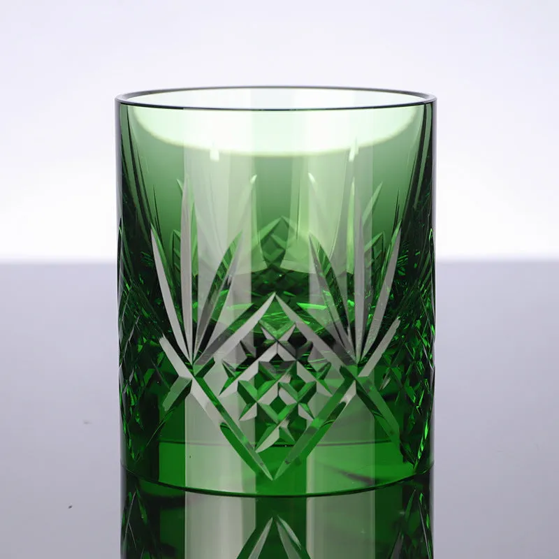 European-style transparent K9 crystal whiskey shot glass with 701-800ml capacity, simple flowering pattern