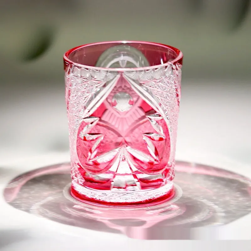 Hand carved golden red owl motif on a crystal glass wine glass with 201-300ml capacity, simple style design