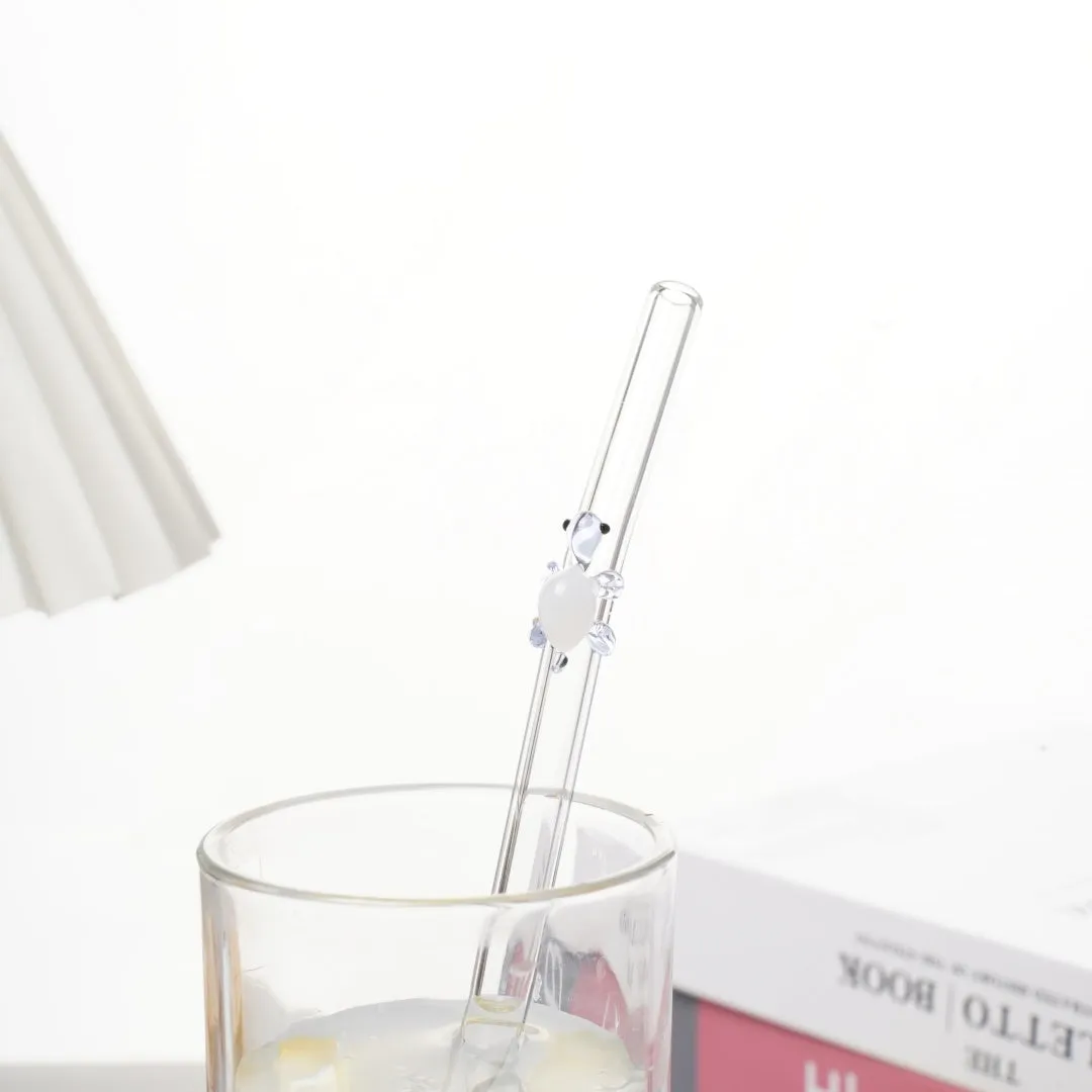 Turtle-shaped high borosilicate glass elbow straw for children in assorted colours