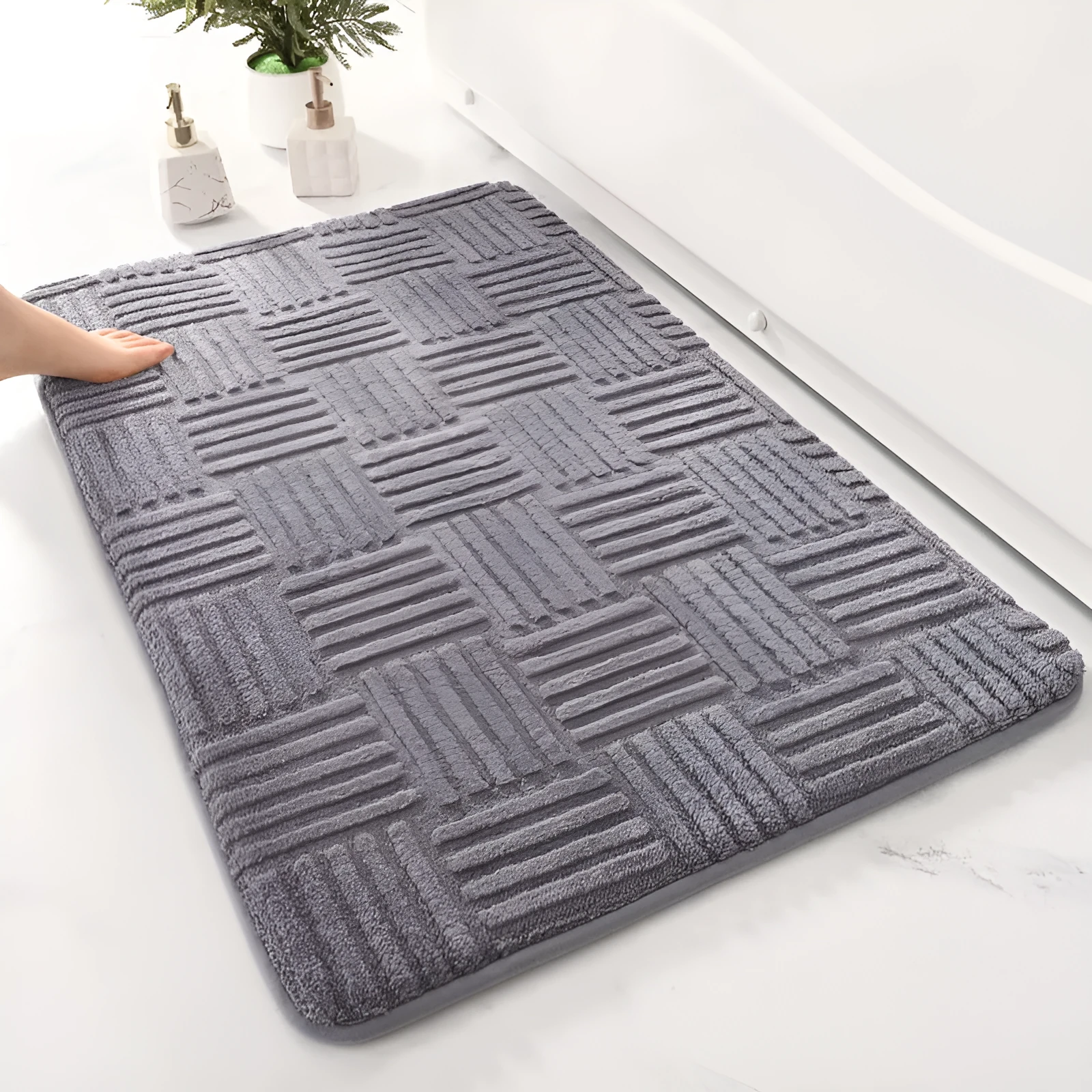 Solid colour woven polyester bathroom non-slip floor mat in beige, gray, white; sizes 40x60cm, 50x80cm, 60x90cm