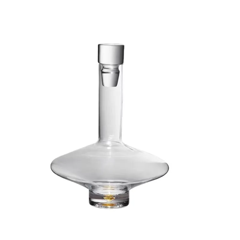 Modern light luxury glass wine set with single cup in simple style for model room or home decor