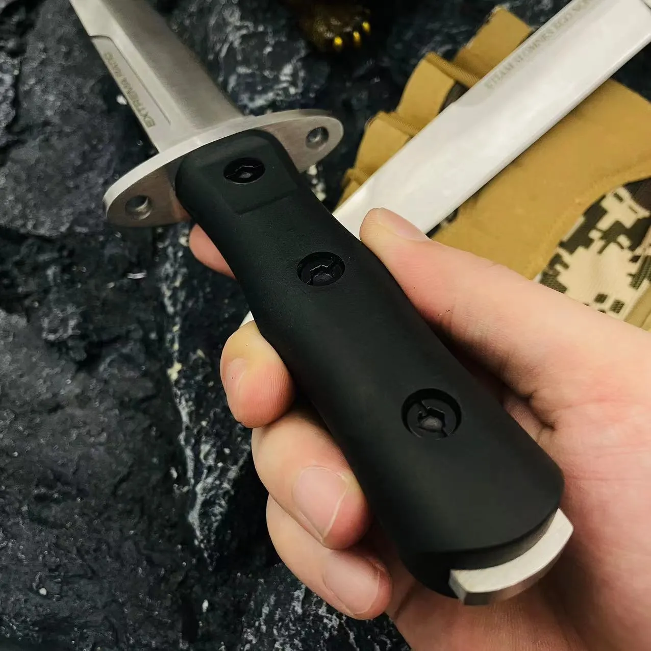 Small straight knife with D2 steel blade, 32 cm full length, outdoor camping use