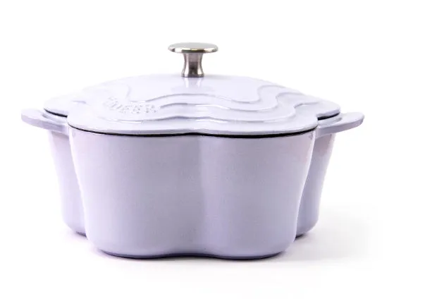 Heart-shaped enamel stewing pot in Milk White with cast iron lid, 11cm diameter