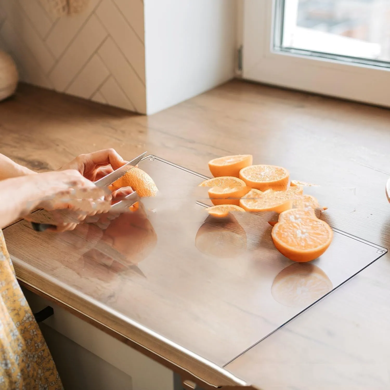 Black transparent acrylic chopping board with three size options 30x20cm, 40x30cm, 45x32cm