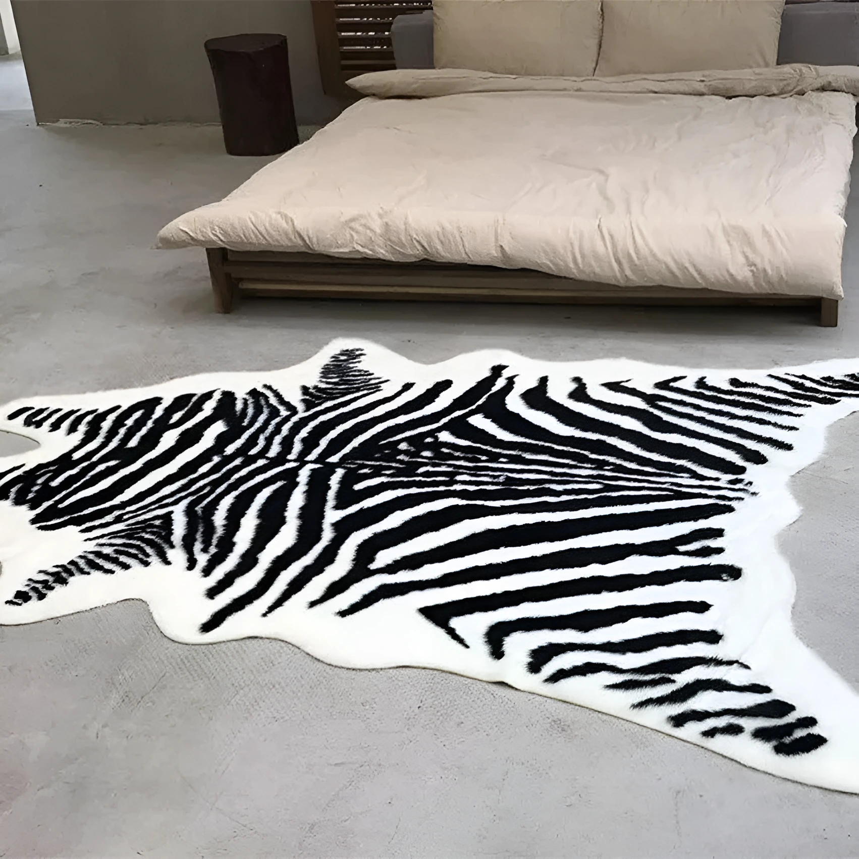 Light luxury floor mat with cute tiger print, made of imitation cashmere, machine washable, available in 40X120cm size
