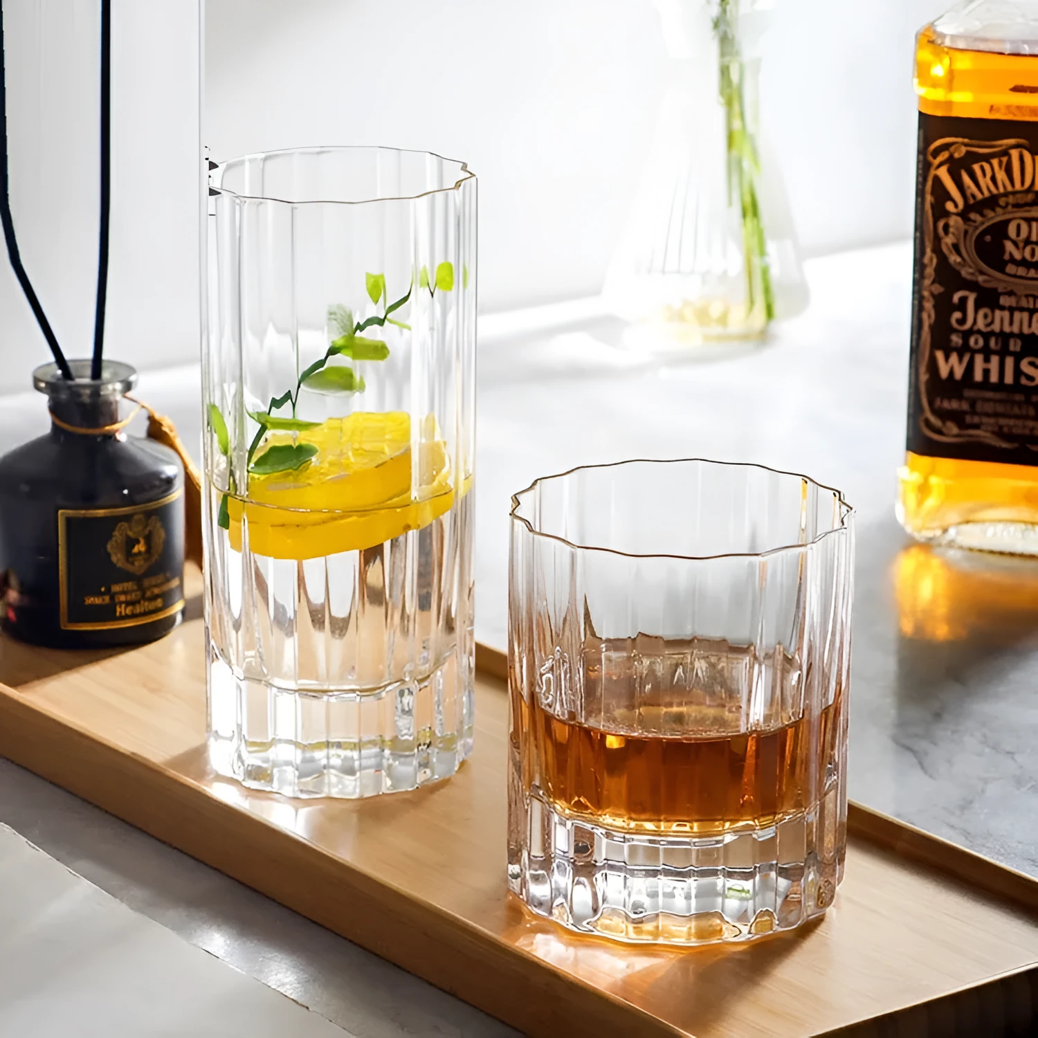 Light luxury crystal glass thick bottom lace whiskey glass on table