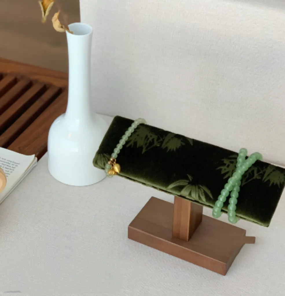 Walnut solid wood necklace display stand with Jiangnan ink painting bamboo design and multiple tiers