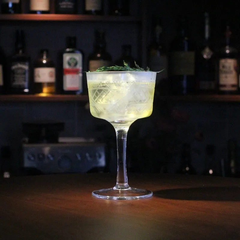 Crystal hand carved martini cup with dragon motif in Japanese retro style