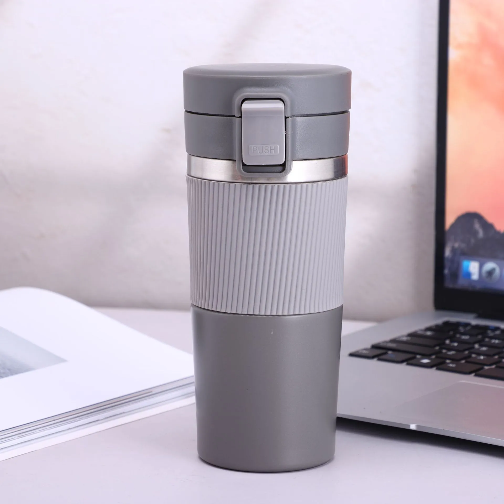304 stainless steel vacuum portable vehicle-mounted water cup 430ml in gray with modern simplicity design