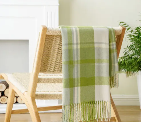 Acrylic chenille plaid blanket with tassels, gray and white geometric pattern, 125x160 cm