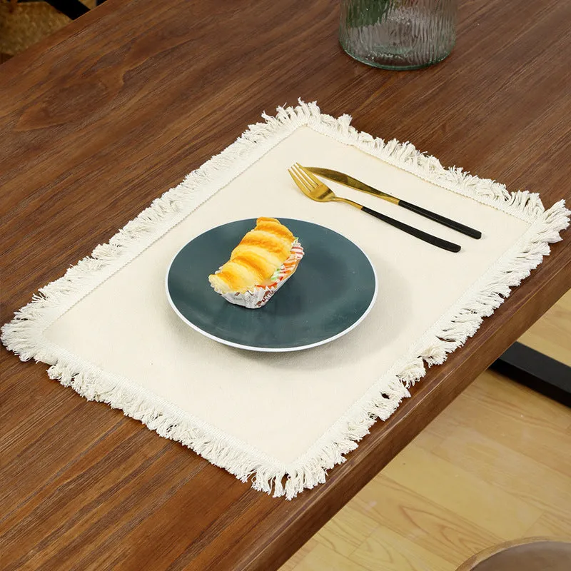 Solid colour polyester placemat in beige, square shape, Nordic minimalist style