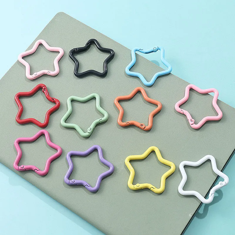 Zinc alloy five-pointed star keychain in selected colour for backpack decoration