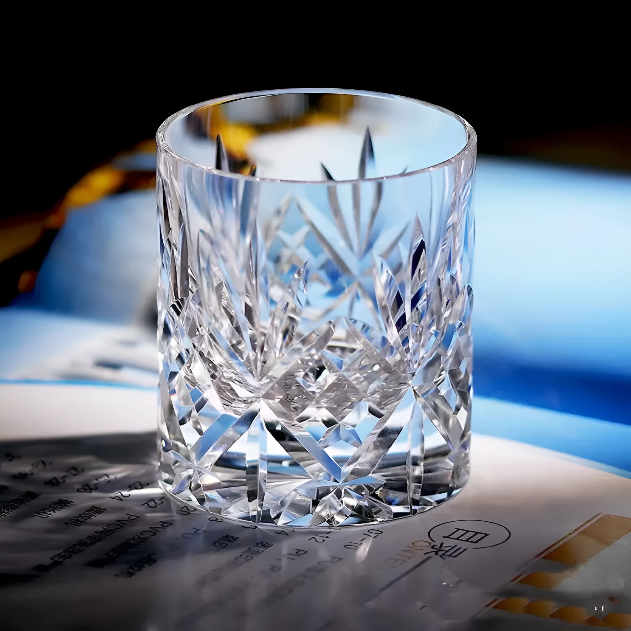 Retro creative crystal wine glass with hand-carved pattern, 201-300ml capacity, available in multiple colours.