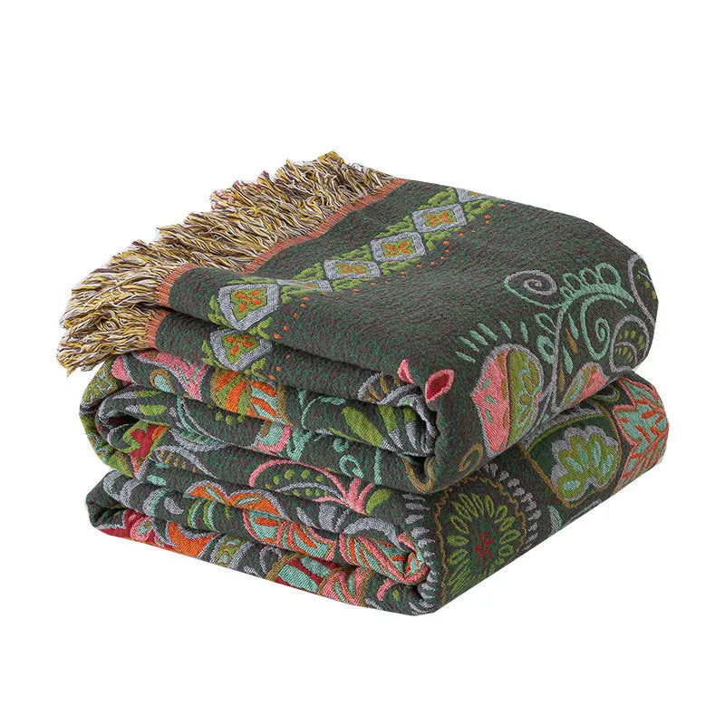 Pure cotton gauze towel quilt with tassels in dark green and red colour option, 150x200cm size