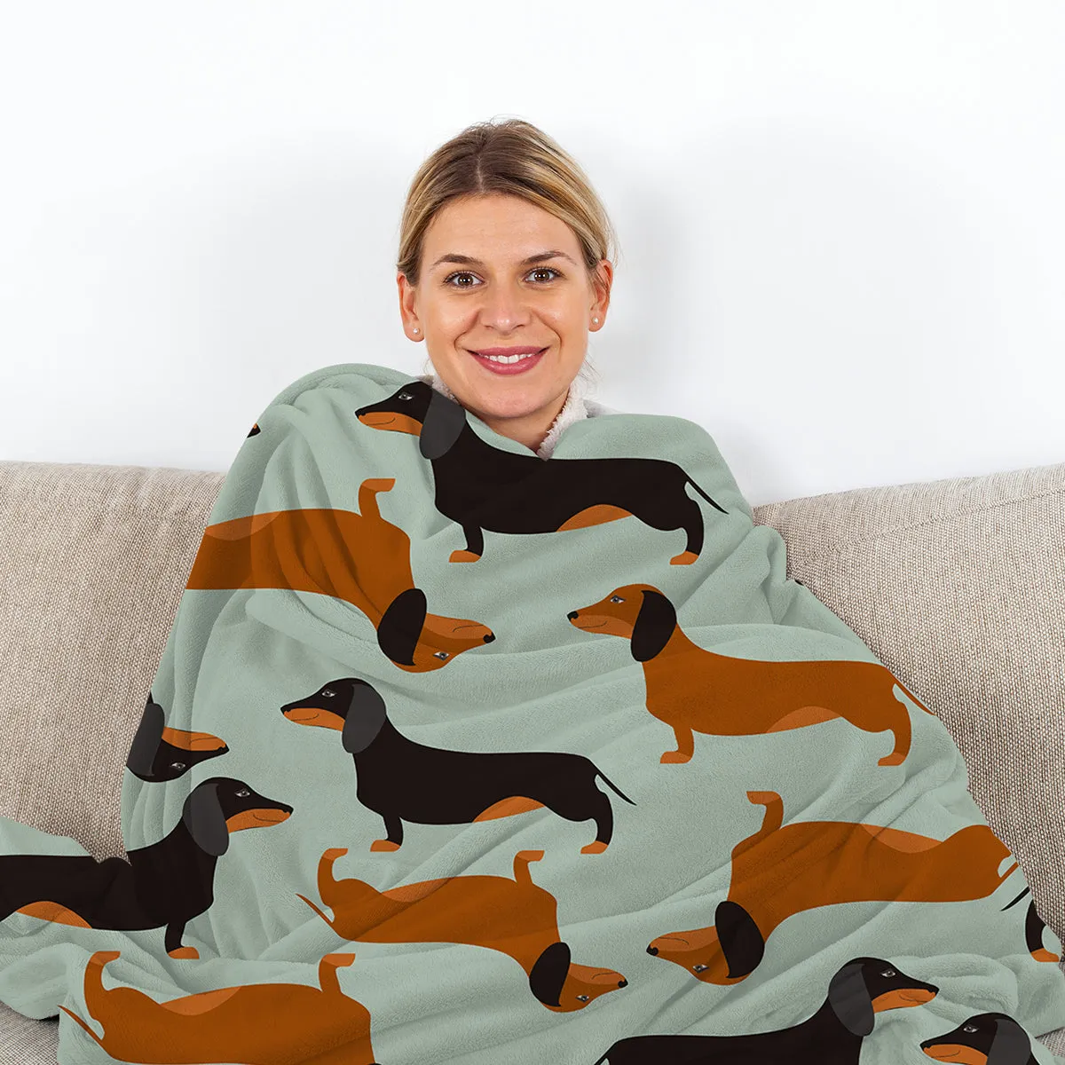 Flannel sausage printed blanket with cute pet theme in green, 75x100cm throw size