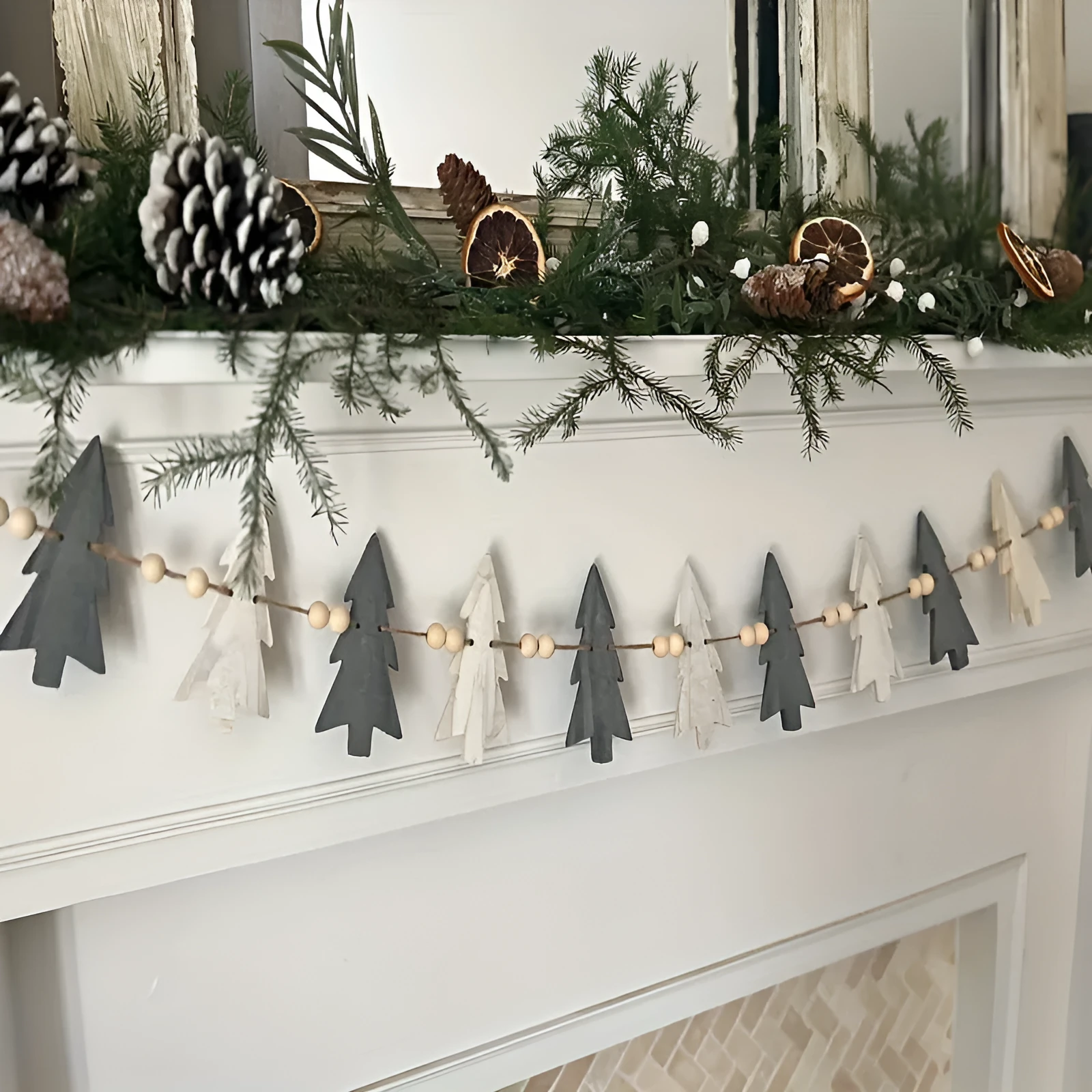 12 wooden Christmas wreath ornaments in natural colour, European style, 11x4.6x0.3cm