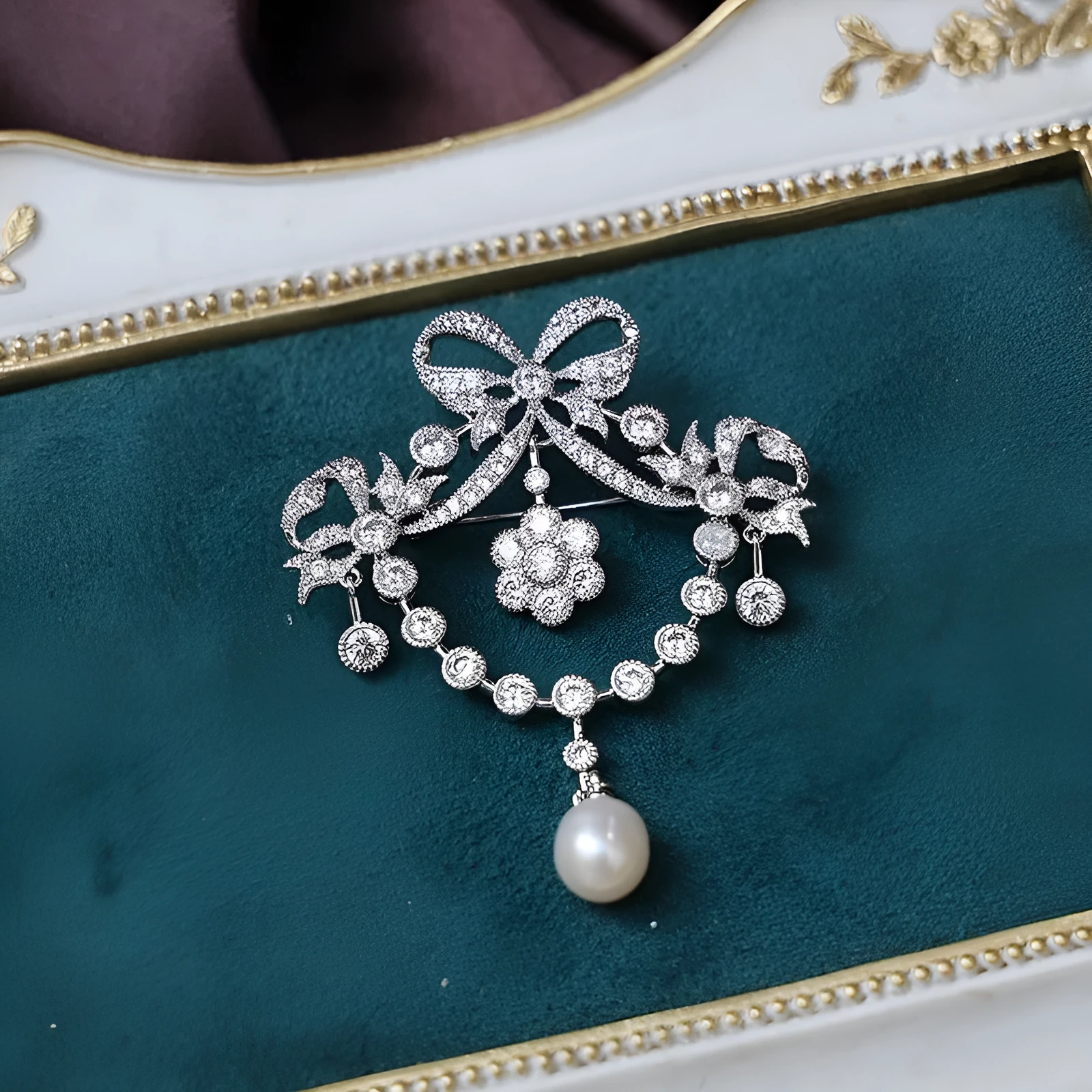Gold court-style crown tassel brooch with micro-inlaid zircon stones in heart shape on copper base