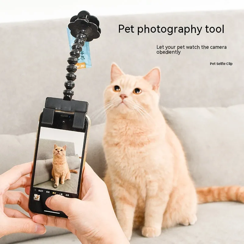 Black pet photography tool with treat clip and phone holder for dog and cat photography