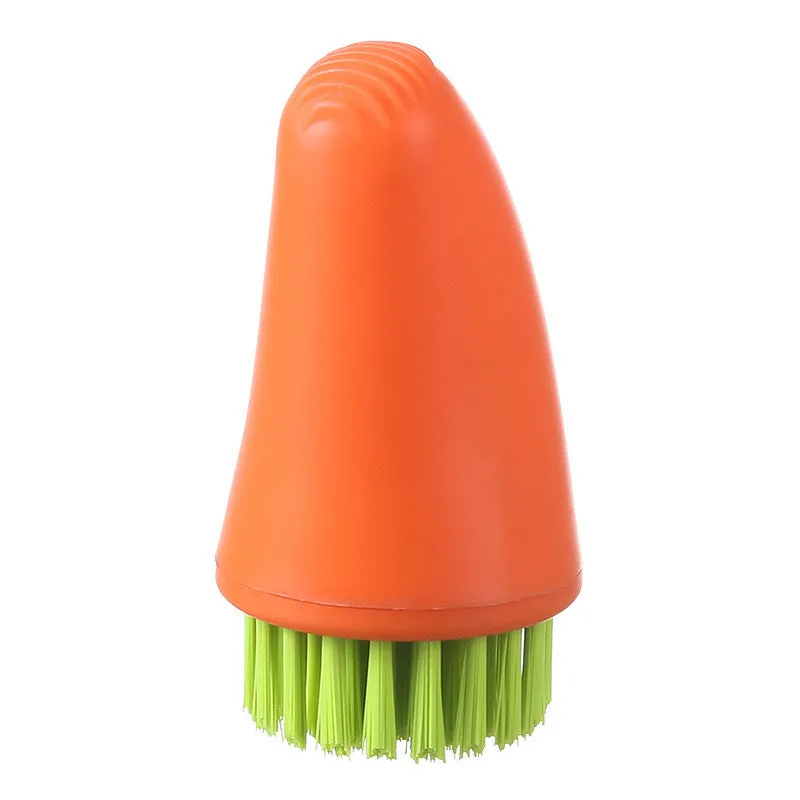 Carrot-shaped nylon kitchen cleaning brush in orange colour, 14.5cm length