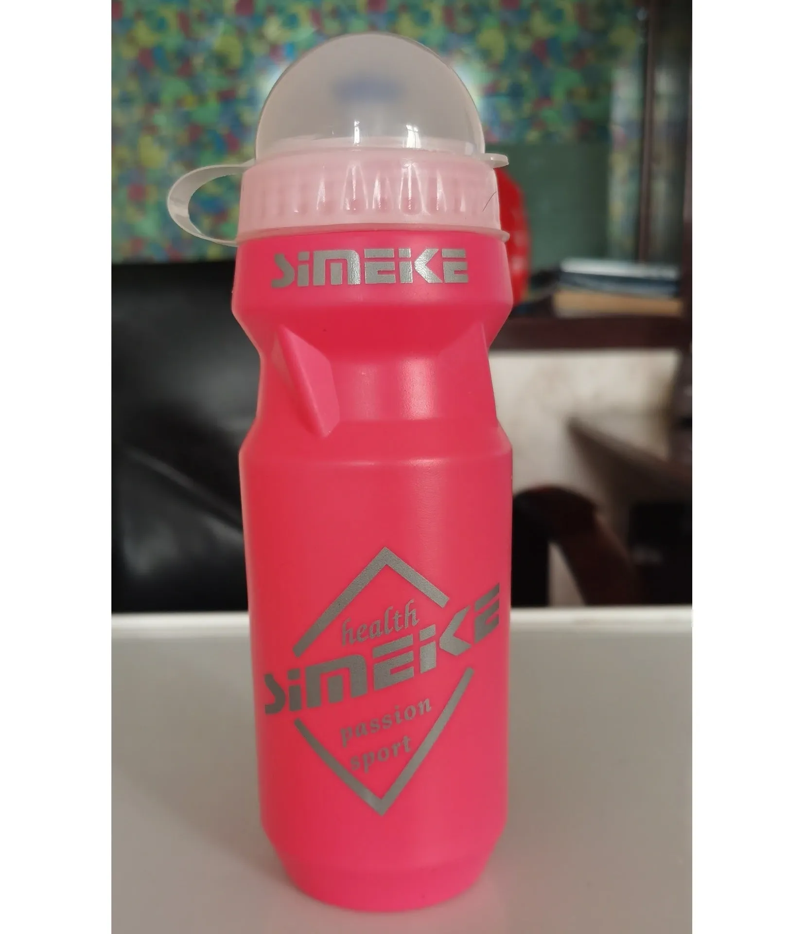 PC bicycle water bottle with 610ml capacity in red, green and black colour options