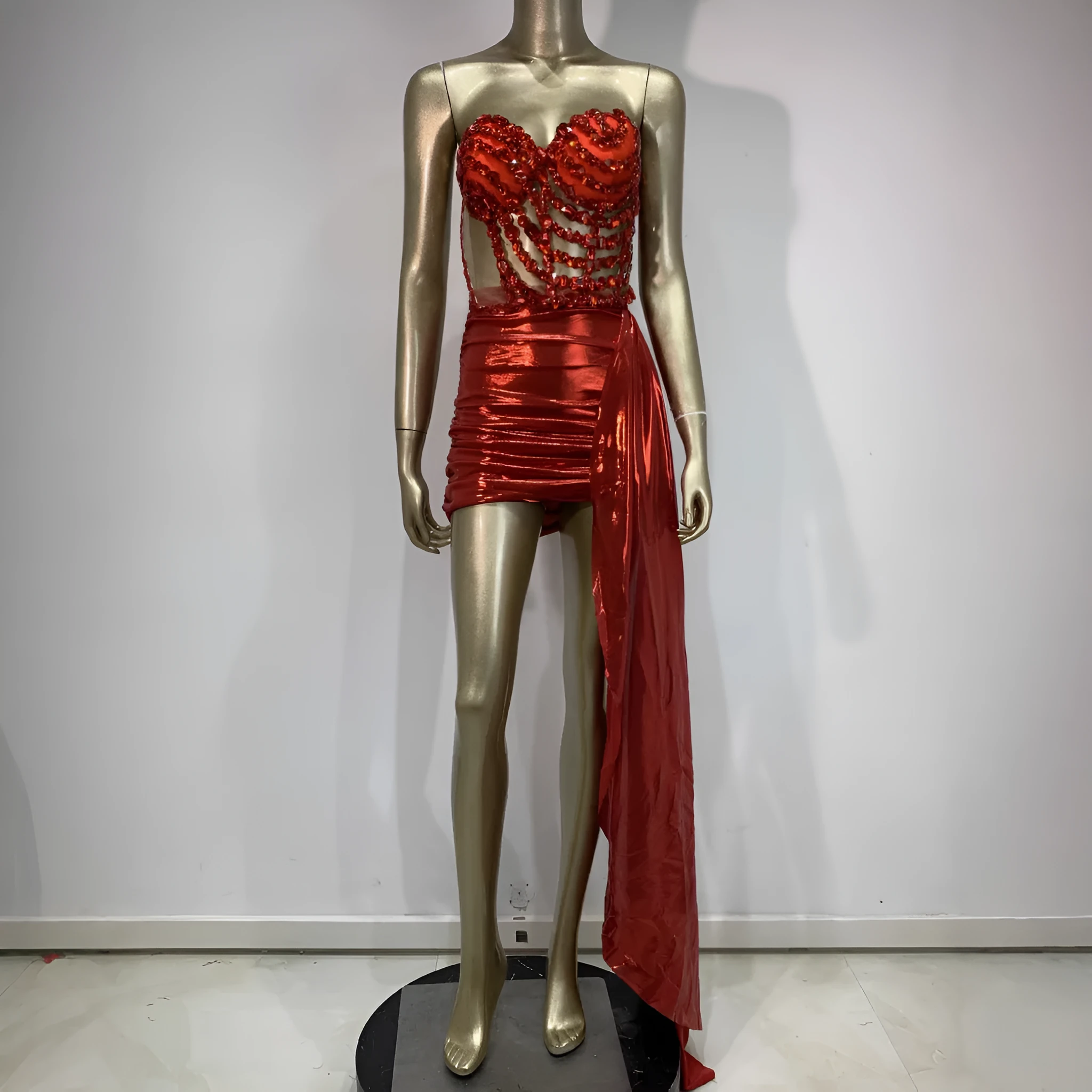 Red mesh stage costume skirt suit with hollow see-through design for banquet performances