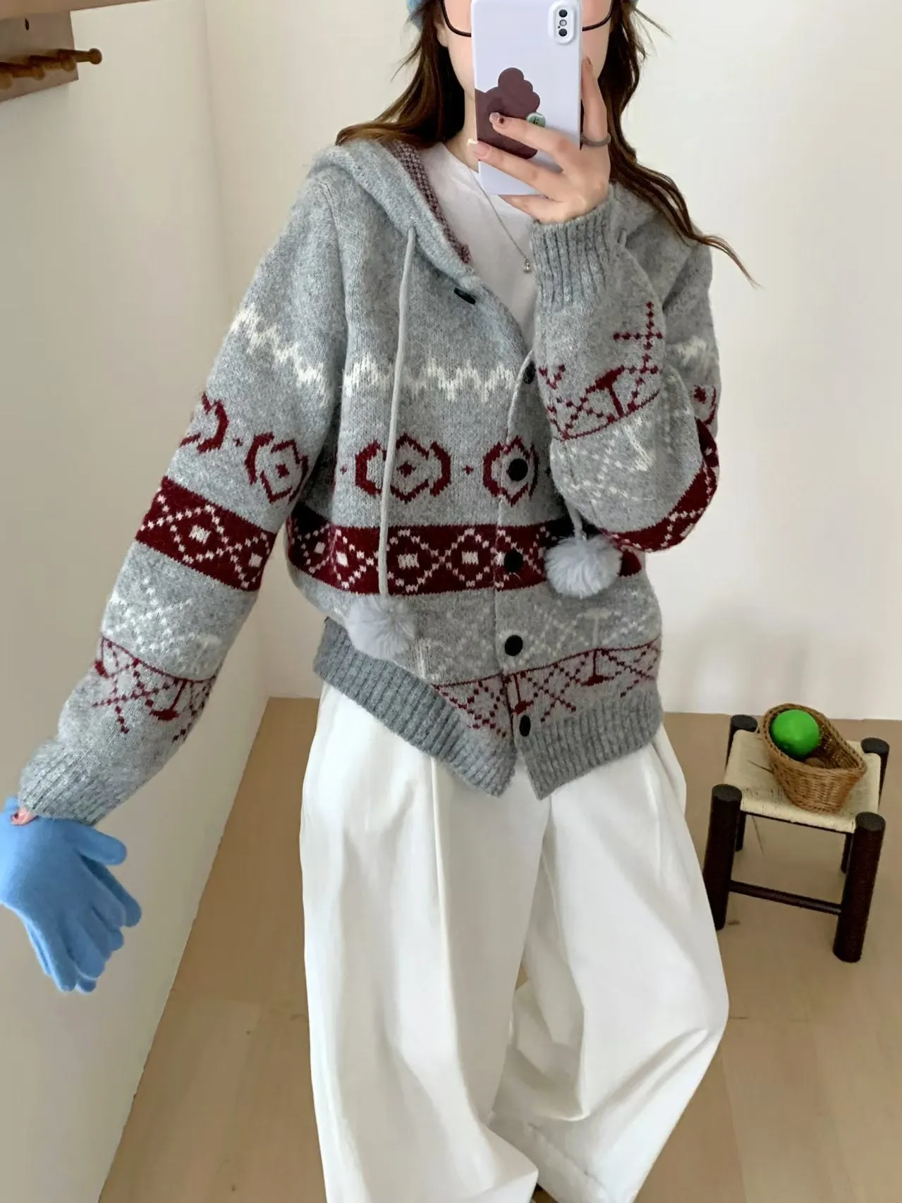 Women's loose-fit geometric brocade sweater coat in milky white, plus size.