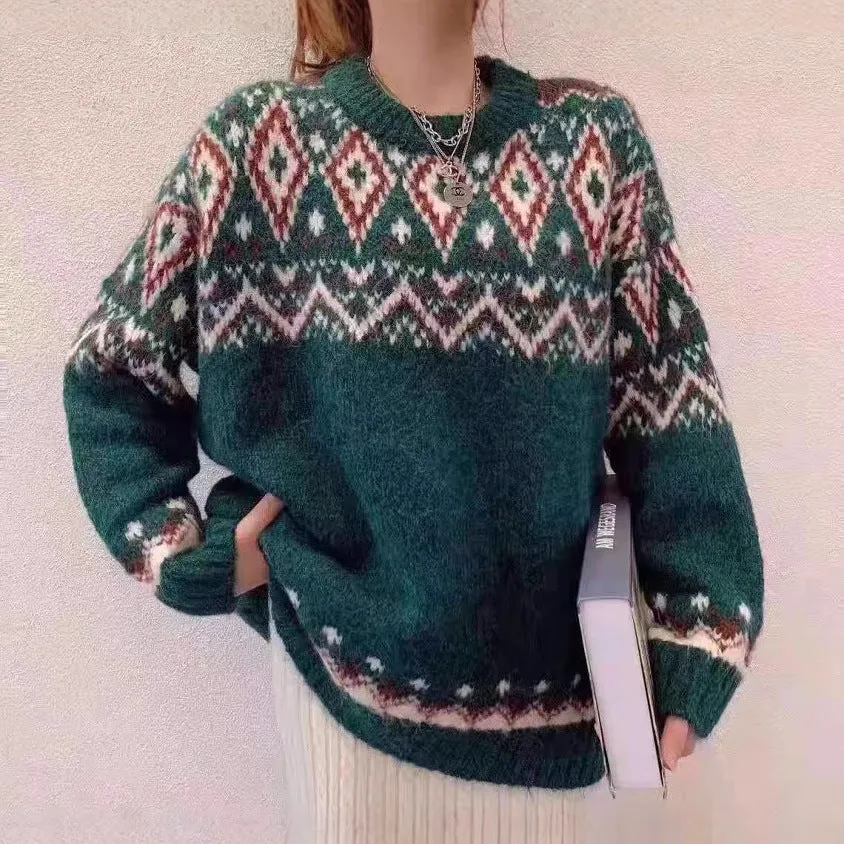Red and white striped loose retro pullover knitted top with long sleeves.