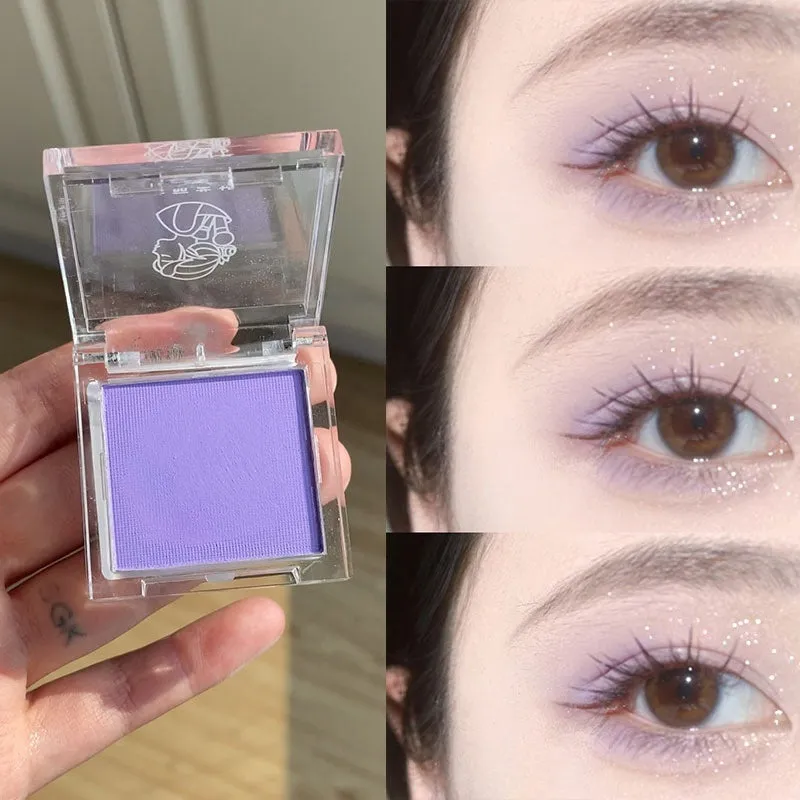 Single pot of bright yellow monochrome matte eyeshadow, 2g net content.