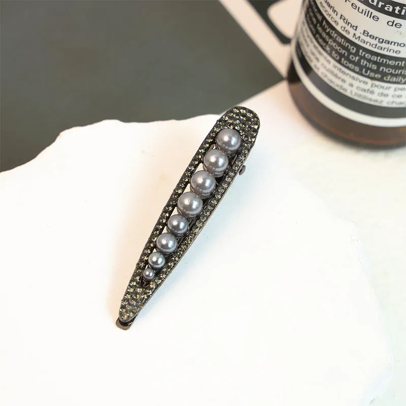 Pearl front duck barrette with alloy electroplated finish in black vintage pearl style