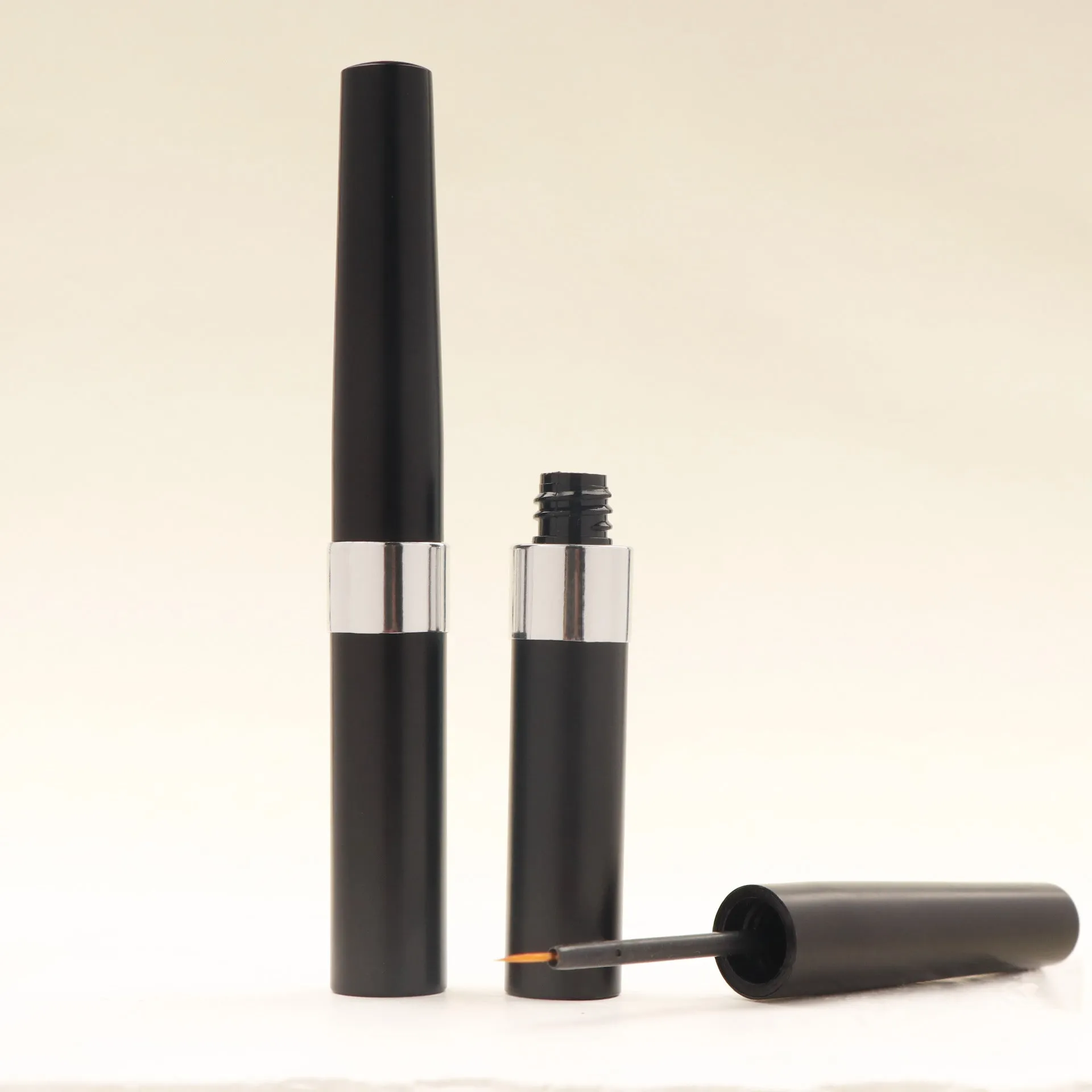 5ml aluminium PP eyeliner bottle for eyelash growth solution in black finish with cap