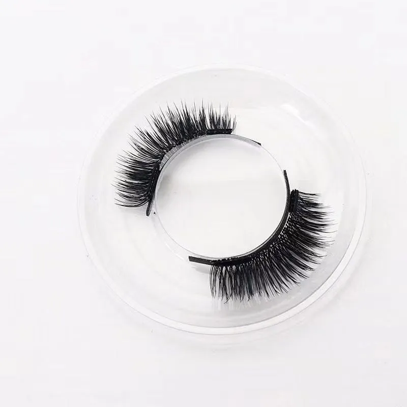 Reusable self-adhesive false eyelashes in white round gift box with three pairs