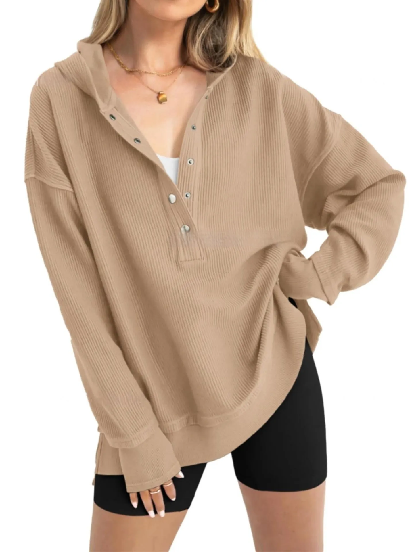 Women's loose fit raglan sleeve sweater in solid colours for autumn and winter wear