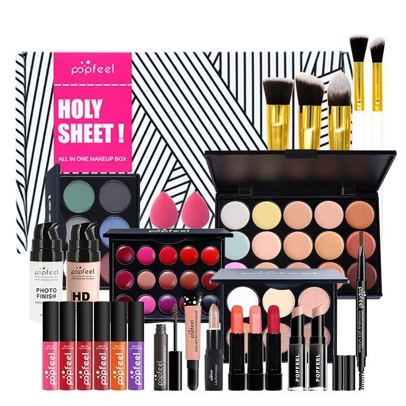 Combination makeup set with concealer, eyeliner, and eyebrow pencil in natural colour KIT011