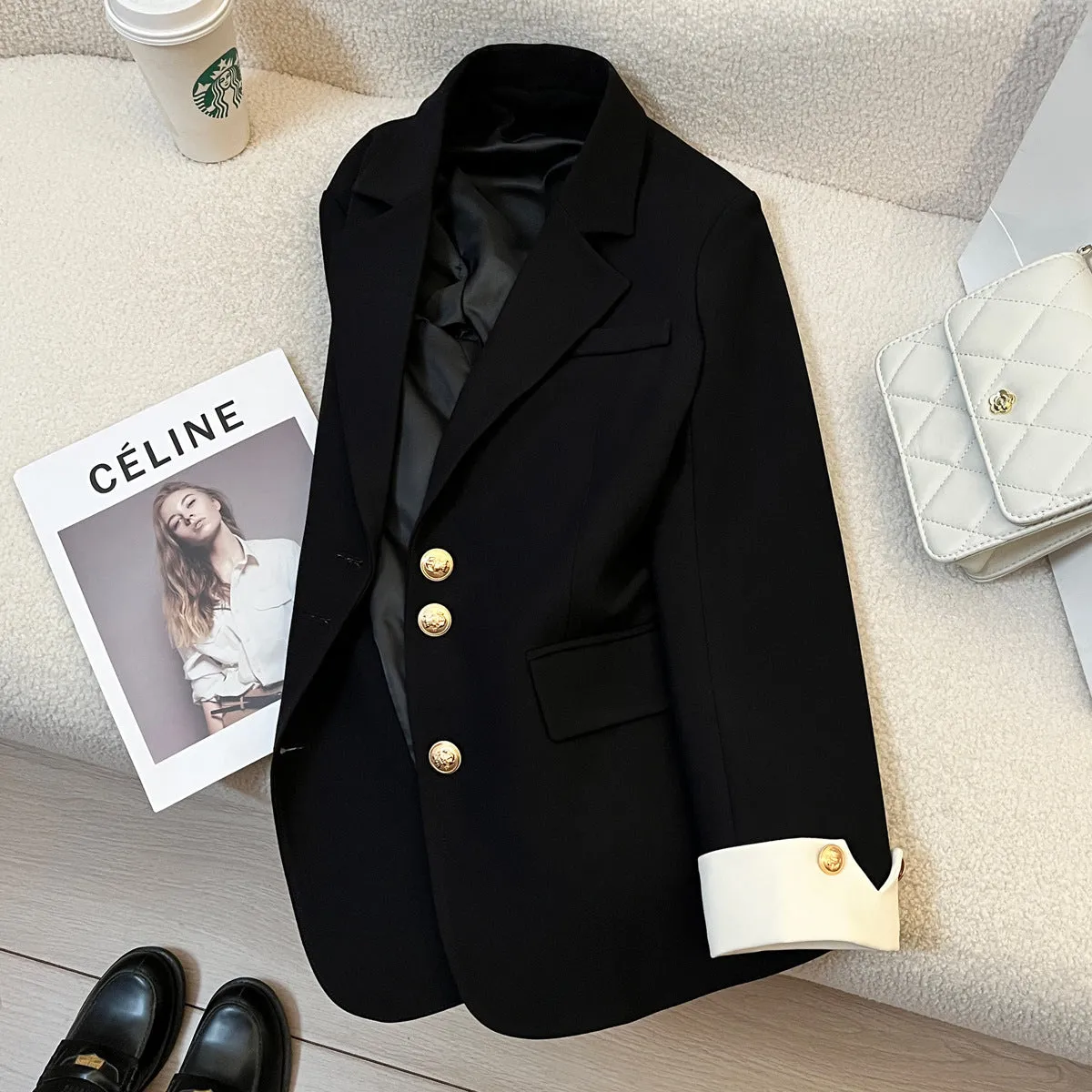 Korean-style loose fit women's coat in milky white with pockets and long sleeves