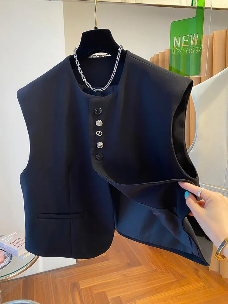 Loose-fitting beige waistcoat bandage dress with pockets on a hanger.