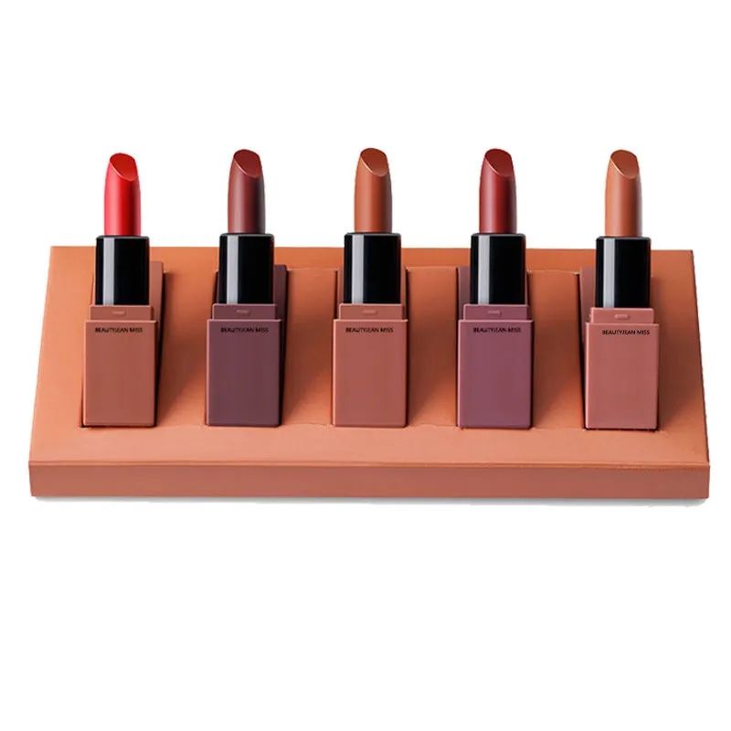 5 Vitamin Lipstick Set in pumpkin colour with 150x80mm compact case