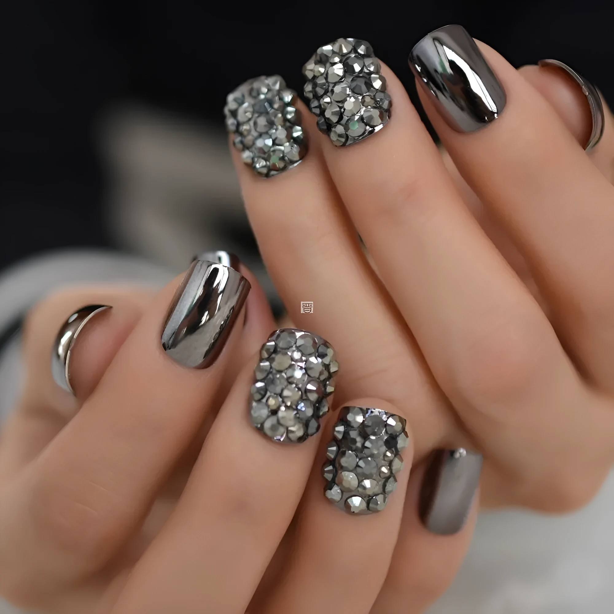 Metal false nails for women square short medium length colour L5015 with metallic finish