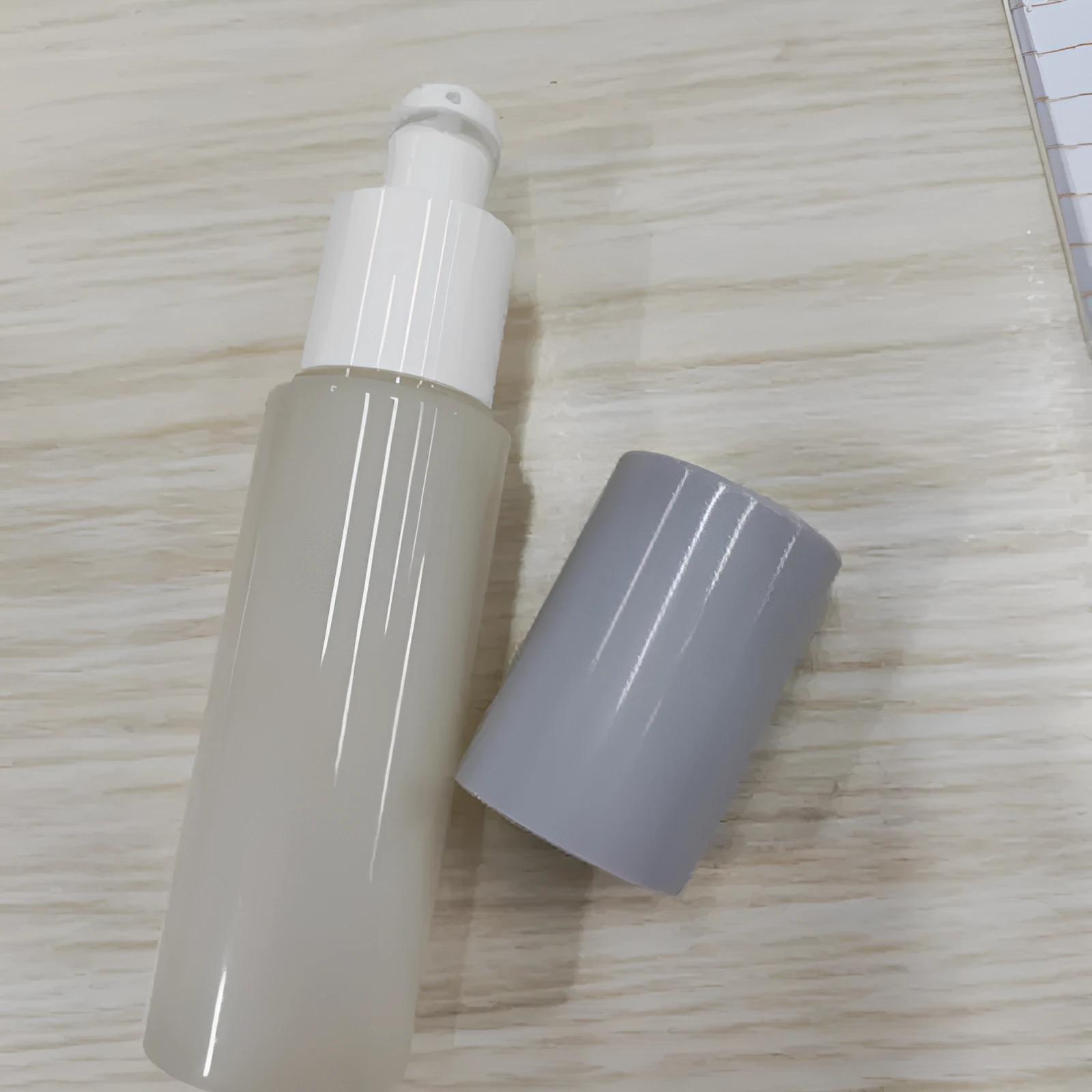 Bromelain exfoliating gel in tube for gentle face skin care dead skin removal and brightening