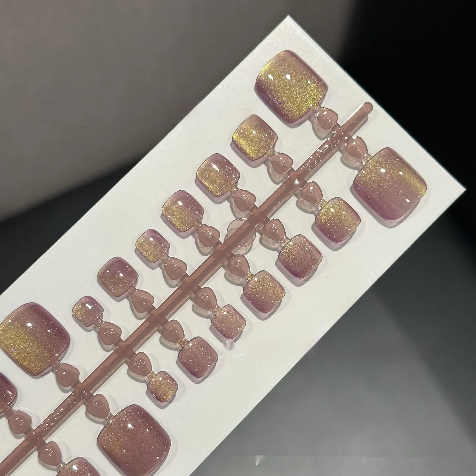 Aurora starry sky cat's eye foot nail tips in B233 colour, 42-piece ultra-thin seamless set on display