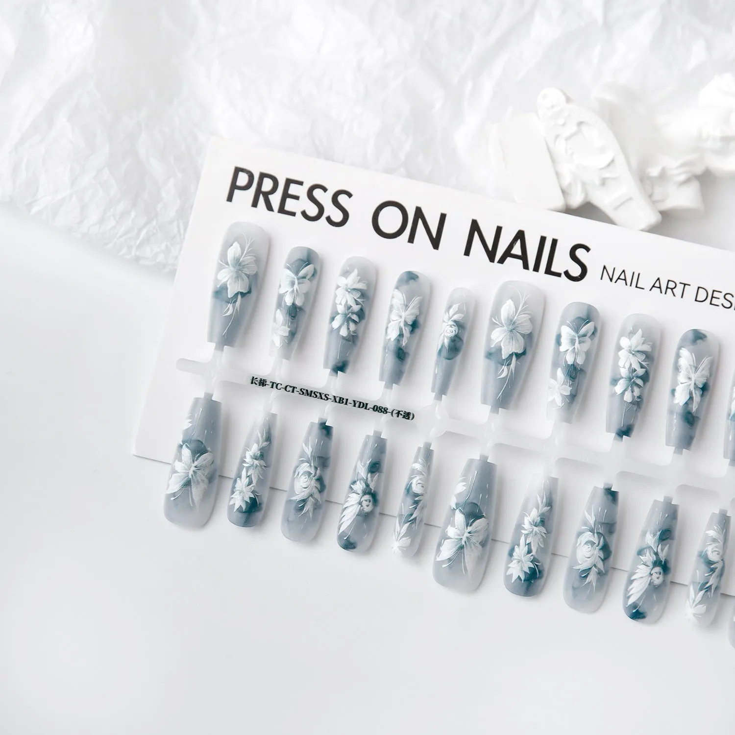 Butterfly and bamboo pattern nail stickers in retro Chinese style with glossy seal layer, 40 pieces per set