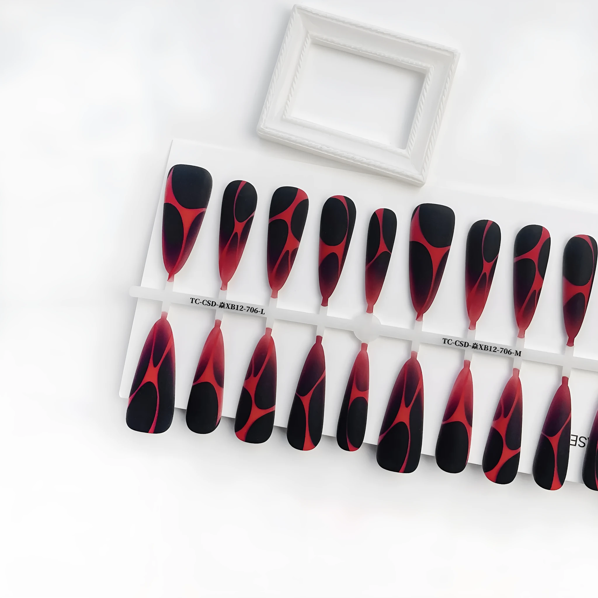 Wave line gradient long tip nail tips set in glossy finish, 40 pieces for 4 pairs of nails