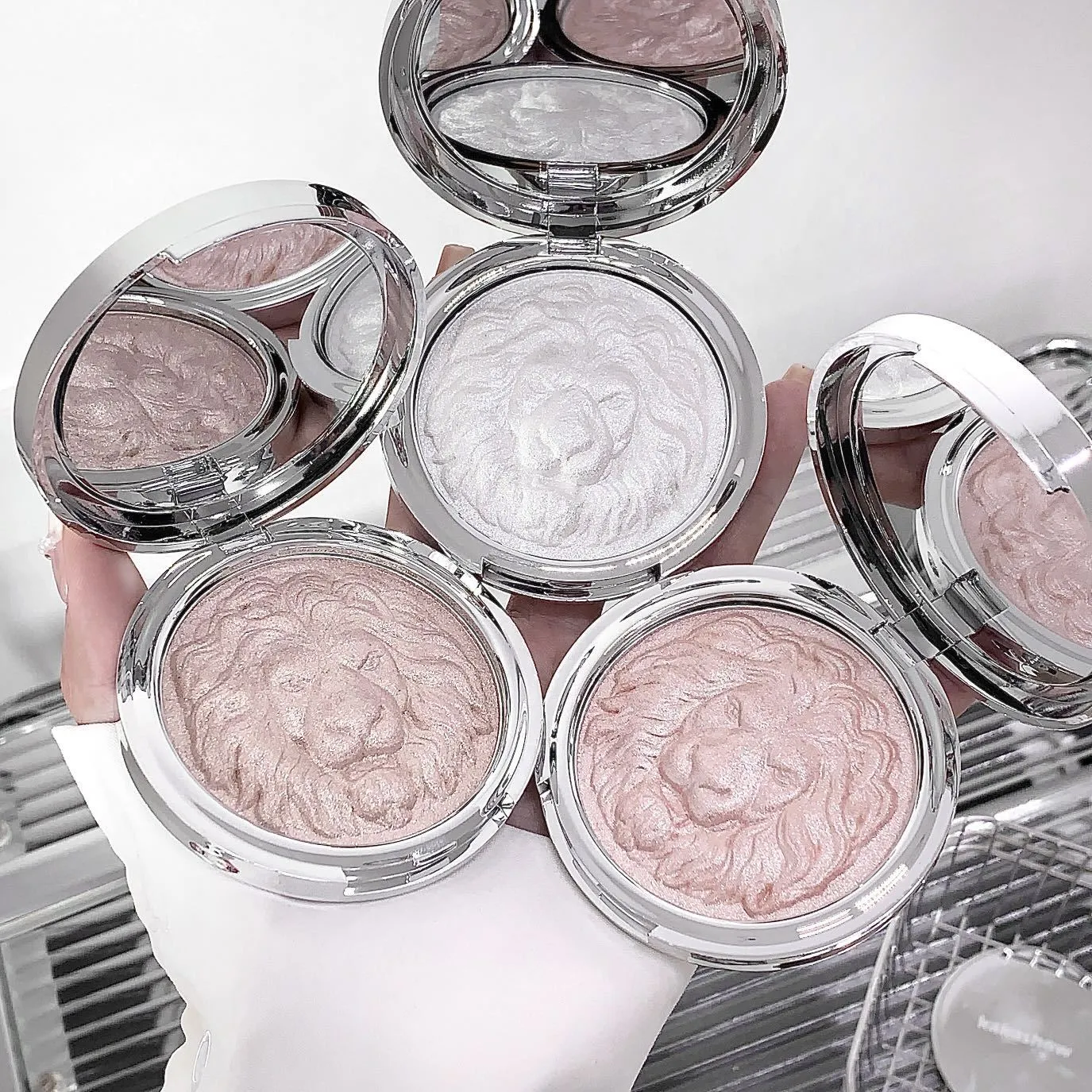 Women's Highlight Makeup Cream 14g in three shades: Moonlight White, Champagne Gold, Rose Gold