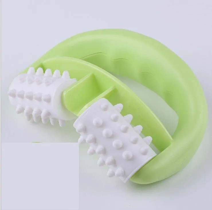 Handheld anti-cellulite massager roller in blue dot wheel finish with compact 13.5x8.5cm body