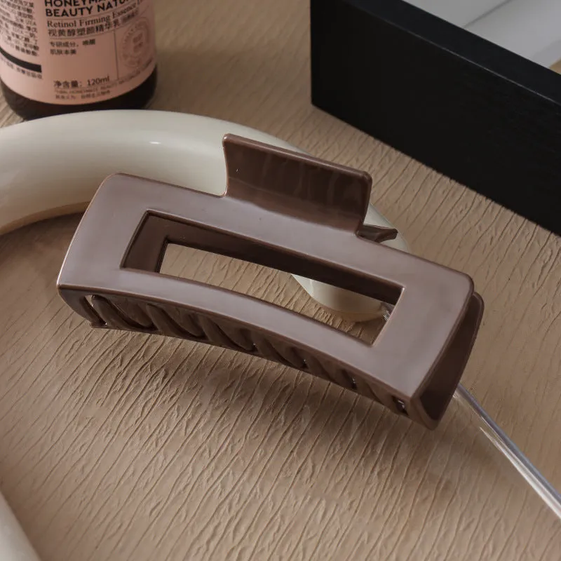 Soft rubber large back head hair clip in keel grip style with anti-collision durable construction