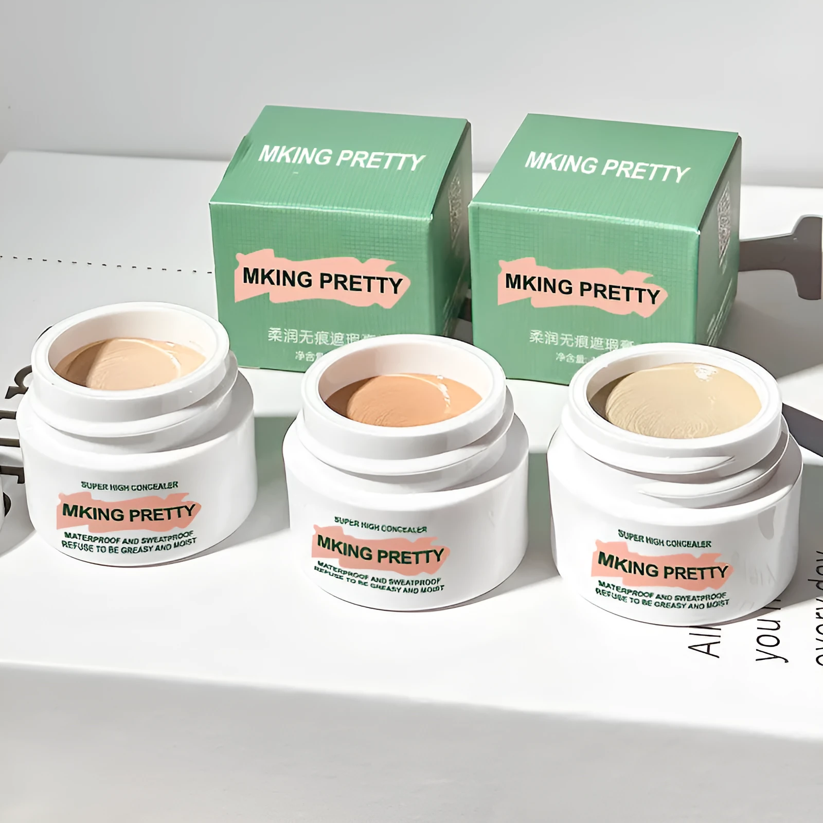 Women's moisturising non marking anti sweat concealer in three shades: Ivory, Natural, Beige