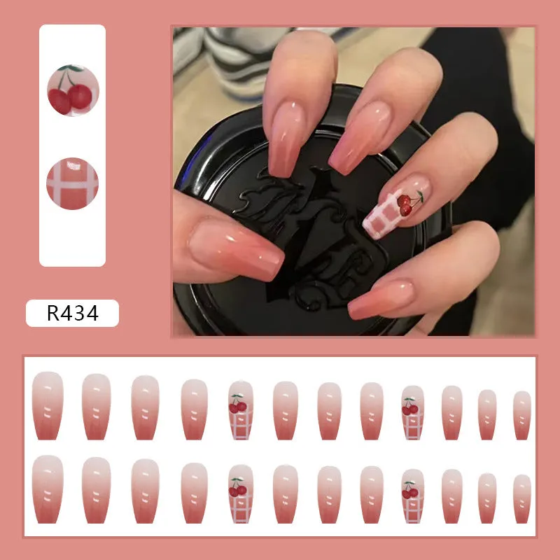 Crystal Butterfly fake nail set with 24 nail pieces and glue in colour Z053 plain pattern.