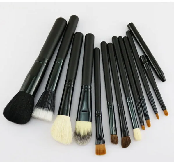 Niya Supply 12-piece makeup brush set in black PU cylinder with assorted wooden-handled brushes