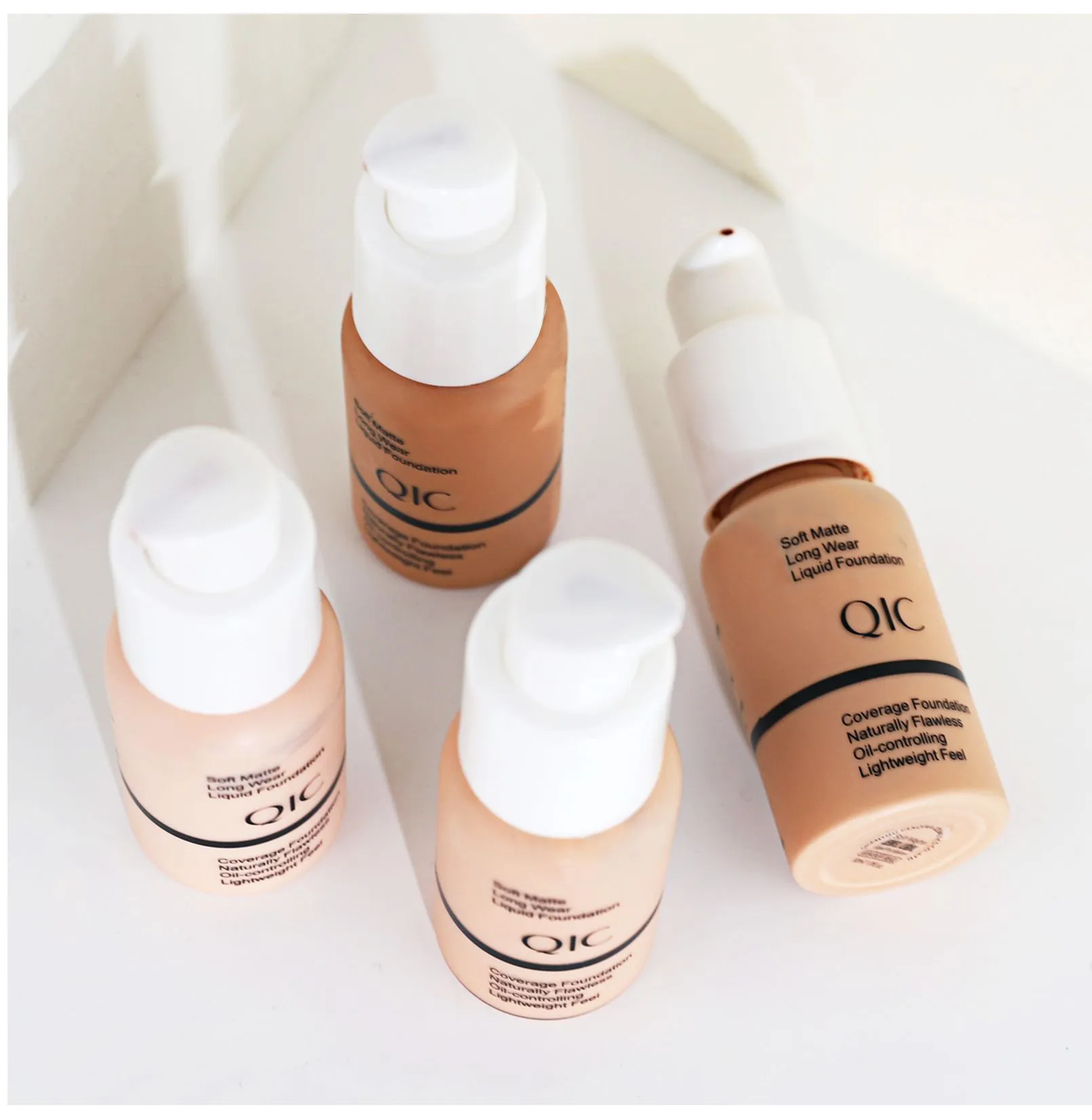 Concealer liquid foundation 30ml in five shades Porcelain Nude Warm Peach Buff Beige Sand for brightening and oil control