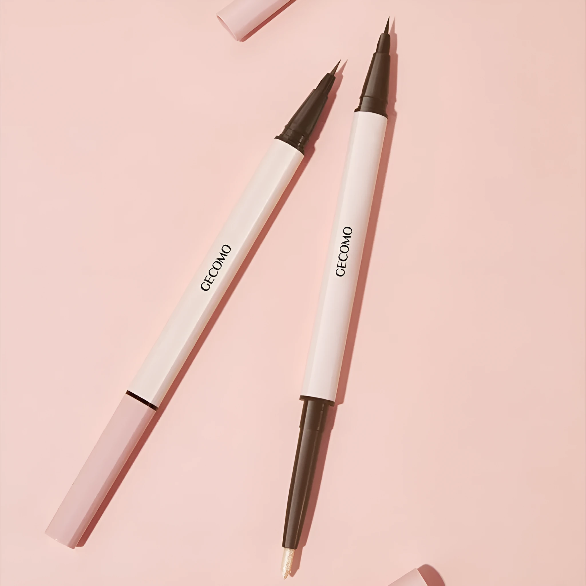 Double-headed silkworm eyeliner pen with stereoscopic star eyes design in pearlescent finish
